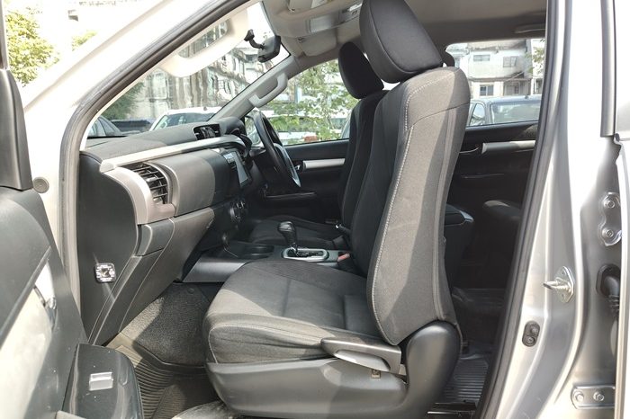 REVO PRE 2021 2.4 ENTRY AT DOUBLE CAB SILVER 3840 full