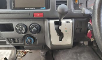 TOYOTA 2WD 2019 3.0 MT COMMUTER SILVER 9718 full