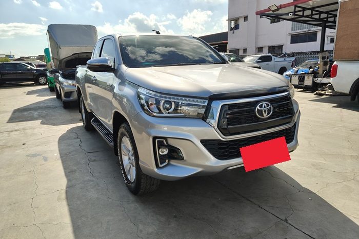 REVO PRE 2018 2.4E AT SMART CAB SILVER  7730 full
