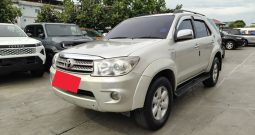 TOYOTA 2WD 2010 2.7V AT FORTUNER SILVER  1303