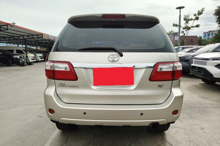 TOYOTA 2WD 2010 2.7V AT FORTUNER SILVER  1303 full