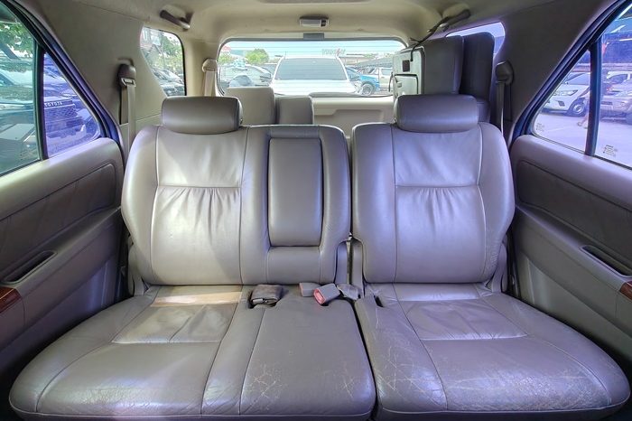 TOYOTA 2WD 2010 2.7V AT FORTUNER SILVER  1303 full