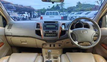 TOYOTA 2WD 2010 2.7V AT FORTUNER SILVER  1303 full