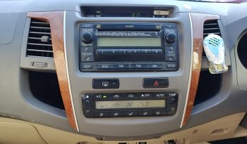 TOYOTA 2WD 2010 2.7V AT FORTUNER SILVER  1303 full