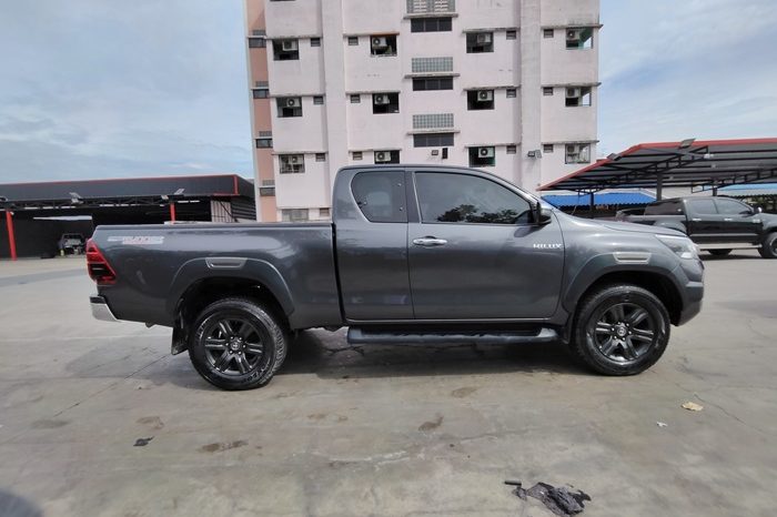 REVO PRE 2024 2.4 ENTRY AT SMART CAB DARK GREY  14 full