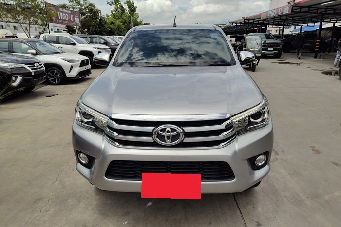 REVO PRE 2017 2.4G AT DOUBLE CAB SILVER  7184 full