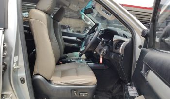 REVO PRE 2017 2.4G AT DOUBLE CAB SILVER  7184 full
