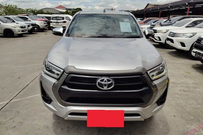 REVO 4WD 2021 2.4 MID MT DOUBLE CAB SILVER 1830 full