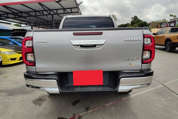 REVO 4WD 2021 2.4 MID MT DOUBLE CAB SILVER 1830 full