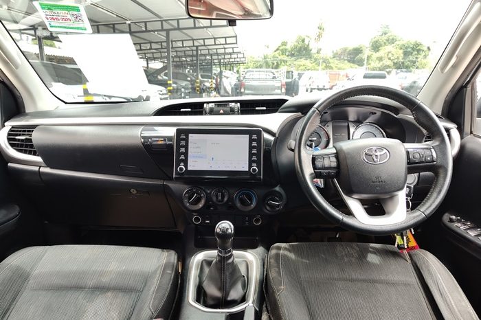 REVO 4WD 2021 2.4 MID MT DOUBLE CAB SILVER 1830 full