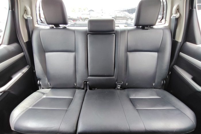 REVO 4WD 2021 2.8 HIGHT AT DOUBLE CAB SILVER  3115 full