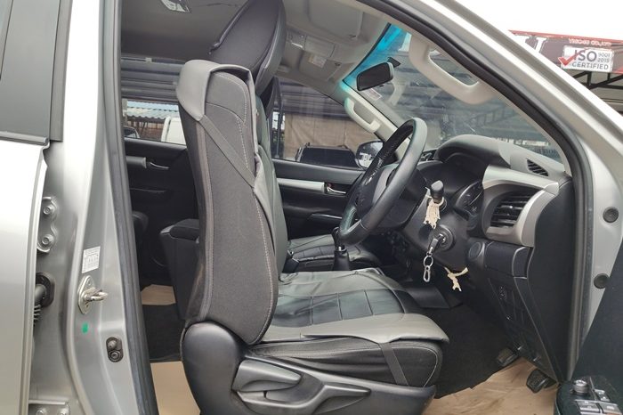 REVO 4WD 2020 2.4E MT DOUBLE CAB SILVER  3956 full