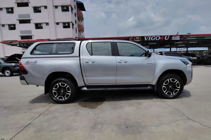 REVO 4WD 2022 2.8 HIGHT AT DOUBLE CAB SILVER  3972 full