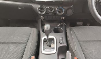 REVO PRE 2021 2.4 ENTRY AT SMART CAB SILVER  8030 full