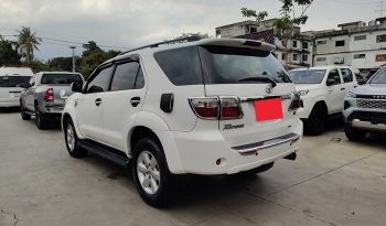 TOYOTA 4WD 2011 3.0V AT FORTUNER WHITE  712 full