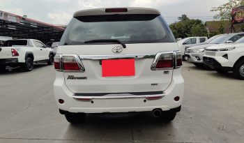 TOYOTA 4WD 2011 3.0V AT FORTUNER WHITE  712 full