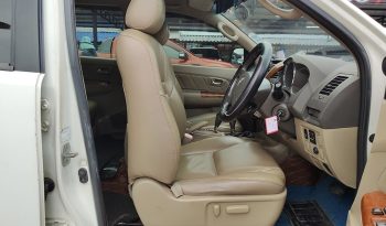 TOYOTA 4WD 2011 3.0V AT FORTUNER WHITE  712 full