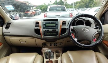TOYOTA 4WD 2011 3.0V AT FORTUNER WHITE  712 full