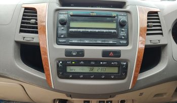 TOYOTA 4WD 2011 3.0V AT FORTUNER WHITE  712 full