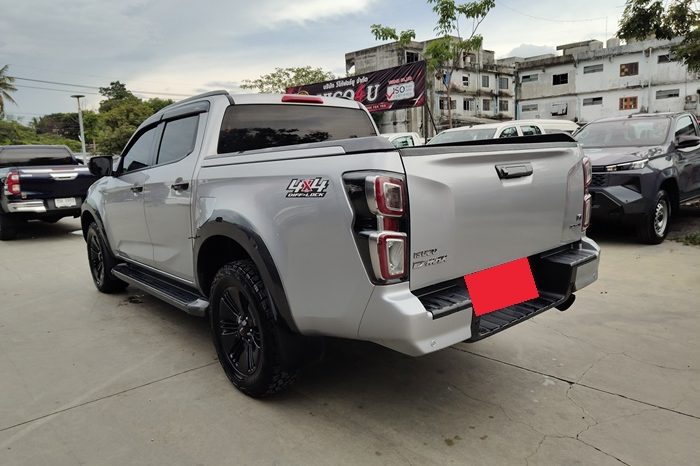 ISUZU 4WD 2020 3.0 AT DOUBLE CAB SILVER  6674 full