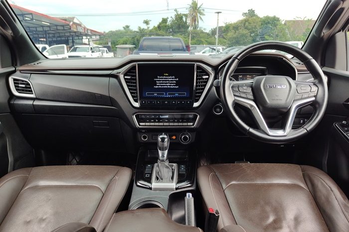 ISUZU 4WD 2020 3.0 AT DOUBLE CAB SILVER  6674 full