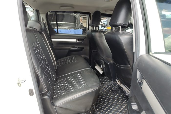 REVO 2WD 2020 2.4 MID AT DOUBLE CAB WHITE  9123 full