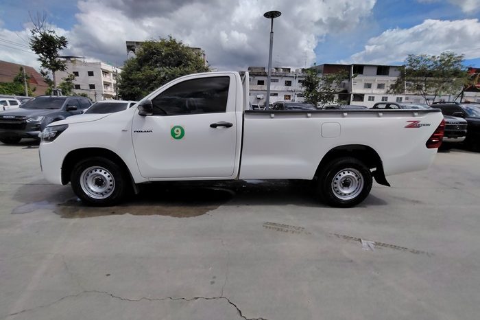 REVO 2WD 2021 2.4 ENTRY MT STANDARD WHITE  3258 full