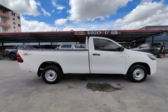 REVO 2WD 2021 2.4 ENTRY MT STANDARD WHITE  3258 full