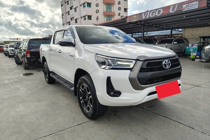 REVO PRE 2021 2.4 MID AT DOUBLE CAB WHITE 5296 full