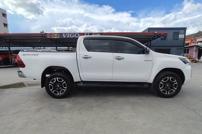 REVO PRE 2021 2.4 MID AT DOUBLE CAB WHITE 5296 full