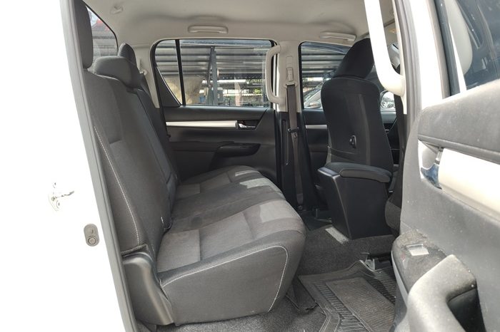 REVO PRE 2021 2.4 MID AT DOUBLE CAB WHITE 5296 full
