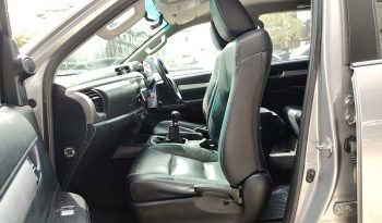 REVO PRE 2018 2.4G MT DOUBLE CAB SILVER  8684 full