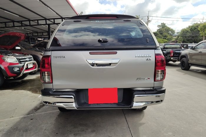 REVO PRE 2018 2.4G MT DOUBLE CAB SILVER  8684 full