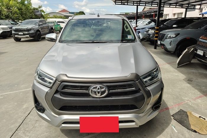 REVO 4WD 2021 2.4 MID MT SMART CAB SILVER  461 full