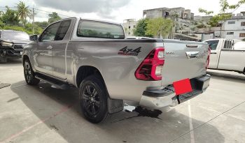 REVO 4WD 2021 2.4 MID MT SMART CAB SILVER  461 full
