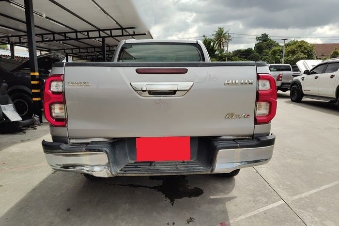 REVO 4WD 2021 2.4 MID MT SMART CAB SILVER  461 full