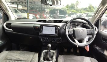 REVO 4WD 2021 2.4 MID MT SMART CAB SILVER  461 full