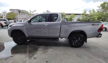 REVO 4WD 2021 2.4 MID MT SMART CAB SILVER  461 full