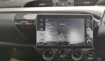 REVO 4WD 2021 2.4 MID MT SMART CAB SILVER  461 full