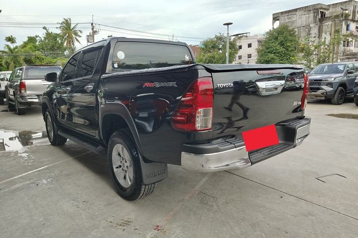 REVO PRE 2019 2.4E AT DOUBLE CAB BLACK  2401 full