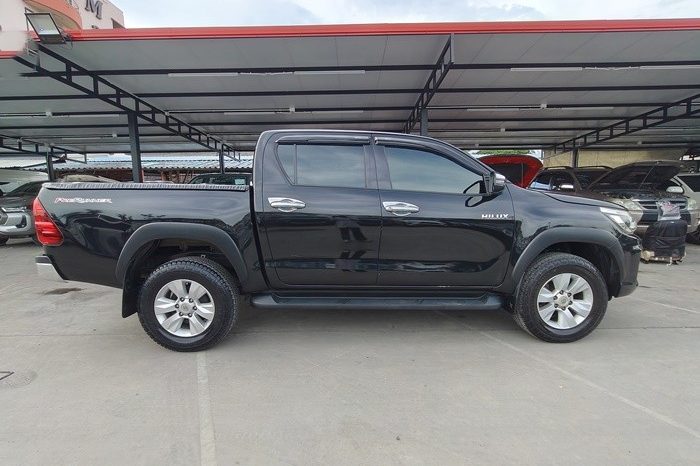 REVO PRE 2019 2.4E AT DOUBLE CAB BLACK  2401 full