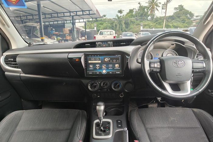 REVO PRE 2019 2.4E AT DOUBLE CAB BLACK  2401 full