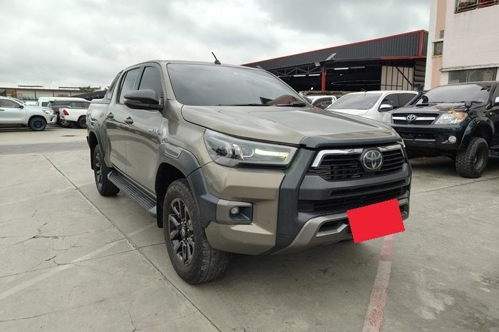 ROCCO PRE 2021 2.4 HIGHT AT DOUBLE CAB BRONZE  1490 full