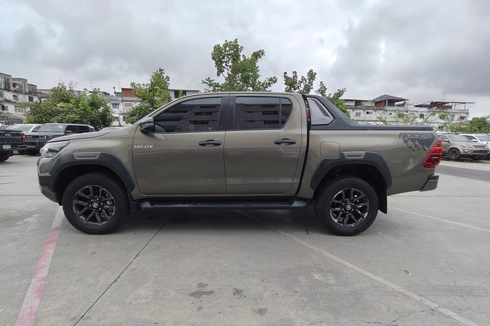 ROCCO PRE 2021 2.4 HIGHT AT DOUBLE CAB BRONZE  1490 full