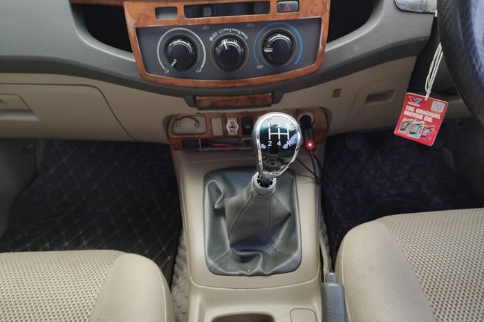 VIGO PRE 2013 2.7E MT DOUBLE CAB WHITE  8394 full