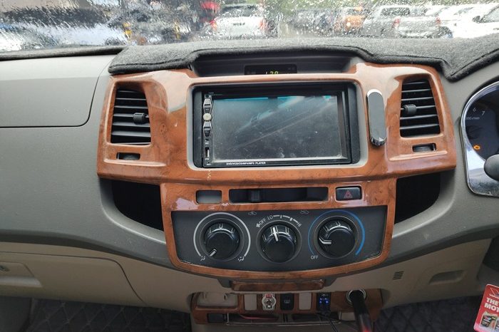 VIGO PRE 2013 2.7E MT DOUBLE CAB WHITE  8394 full