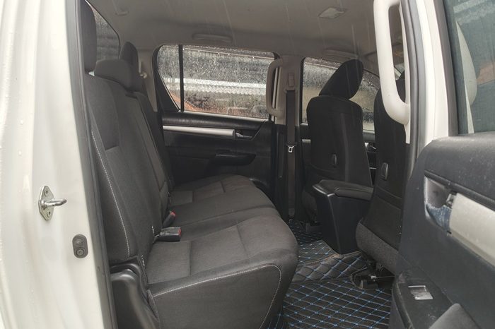 REVO PRE 2021 2.4 ENTRY AT DOUBLE CAB WHITE  1779 full