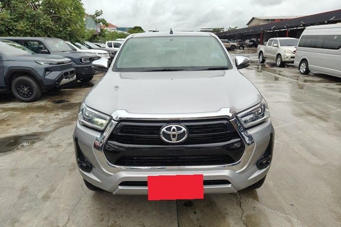 REVO PRE 2022 2.4 ENTRY AT DOUBLE CAB SILVER  8374 full