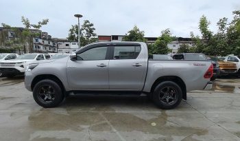 REVO PRE 2022 2.4 ENTRY AT DOUBLE CAB SILVER  8374 full
