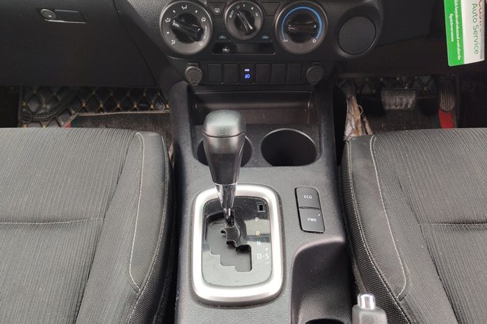 REVO PRE 2022 2.4 ENTRY AT DOUBLE CAB SILVER  8374 full